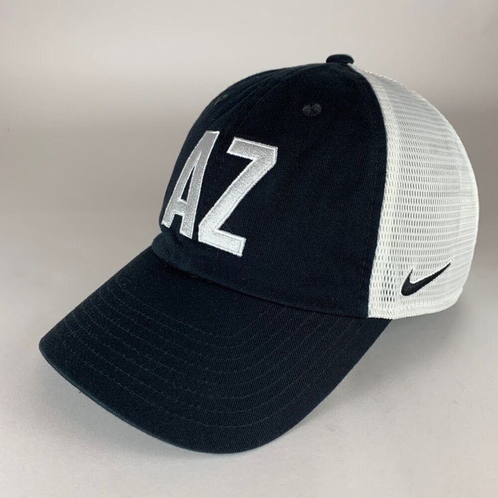 Arizona Diamondbacks MLB Black White Nike Relaxed Fit Strapback Trucker Hat M/L